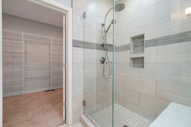 5315 Woodland Pond Lane, Loves Park, IL 61111