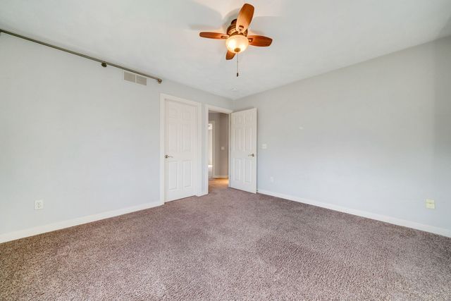 5315 Woodland Pond Lane, Loves Park, IL 61111