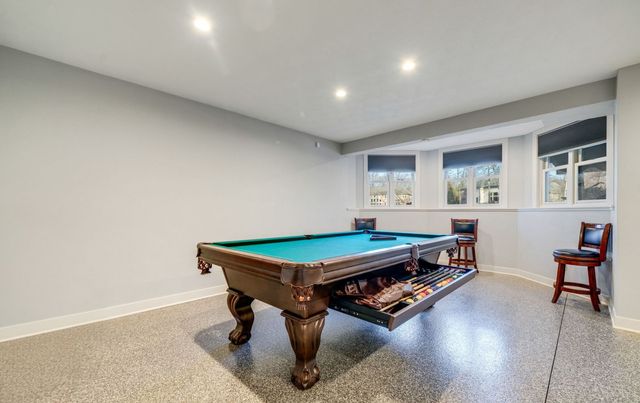 5315 Woodland Pond Lane, Loves Park, IL 61111