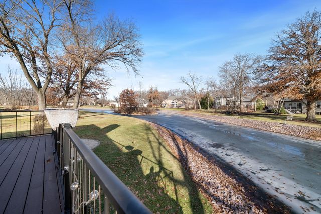 5315 Woodland Pond Lane, Loves Park, IL 61111