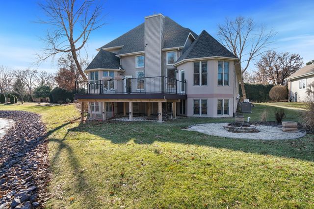 5315 Woodland Pond Lane, Loves Park, IL 61111