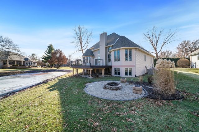 5315 Woodland Pond Lane, Loves Park, IL 61111
