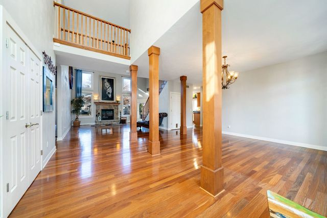 5315 Woodland Pond Lane, Loves Park, IL 61111