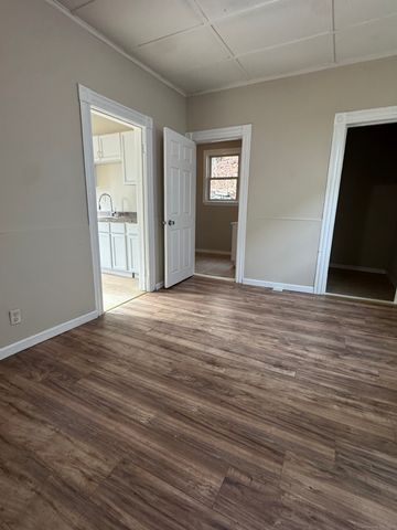 314 Norwich Avenue, Norwich, CT 06380