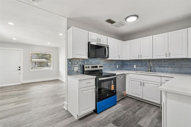 1535 HIALEAH STREET, Orlando, FL 32808