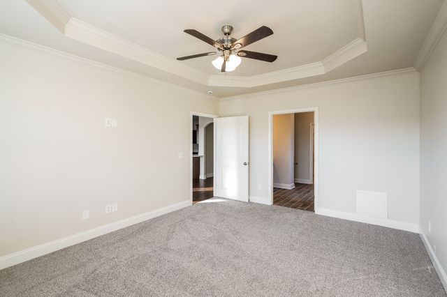 1009 Ellington Dr, Gallatin, TN 37066