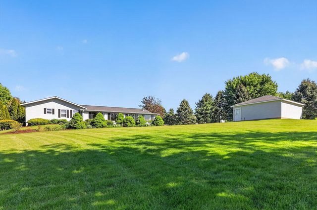 2039 Bernadette Lane, Yorkville, IL 60560