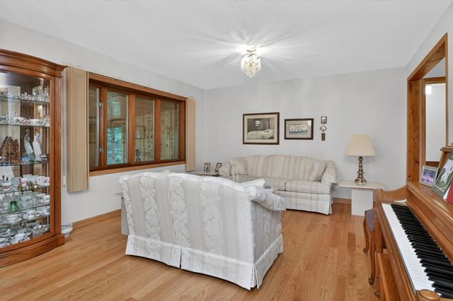 2039 Bernadette Lane, Yorkville, IL 60560