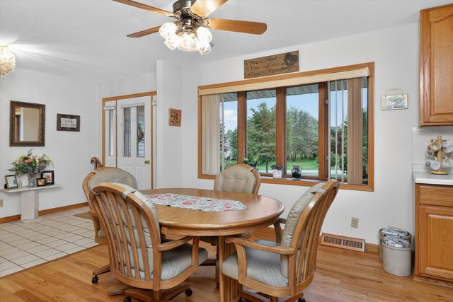 2039 Bernadette Lane, Yorkville, IL 60560