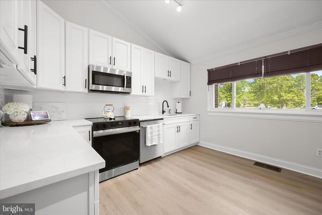 17701 MILLCREST DR, Derwood, MD 20855