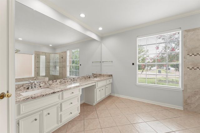 14 Sterling Court, Sugar Land, TX 77479