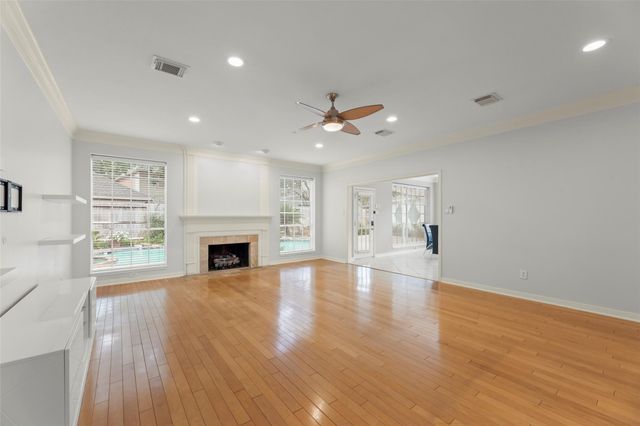 14 Sterling Court, Sugar Land, TX 77479