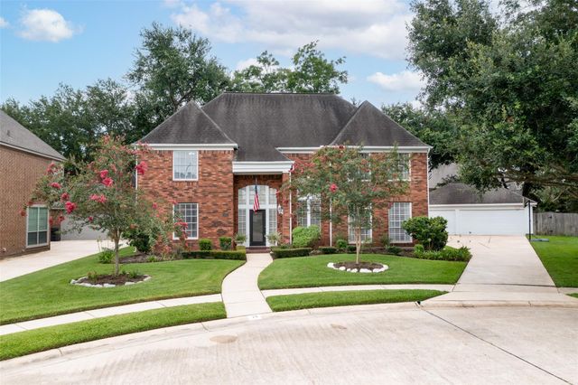 14 Sterling Court, Sugar Land, TX 77479