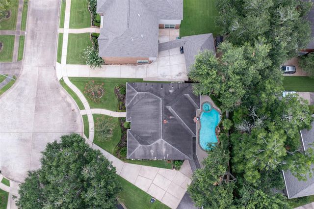 14 Sterling Court, Sugar Land, TX 77479