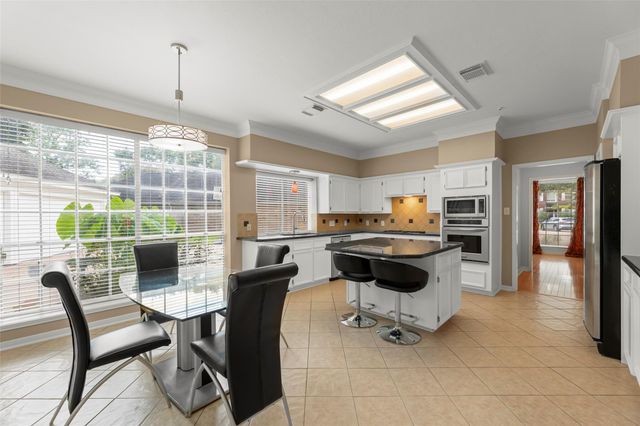 14 Sterling Court, Sugar Land, TX 77479