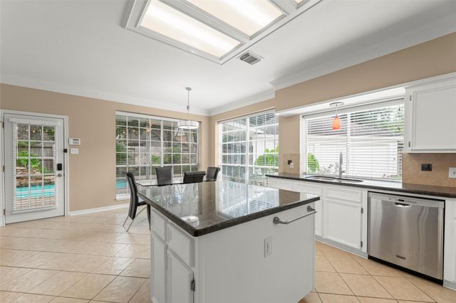 14 Sterling Court, Sugar Land, TX 77479