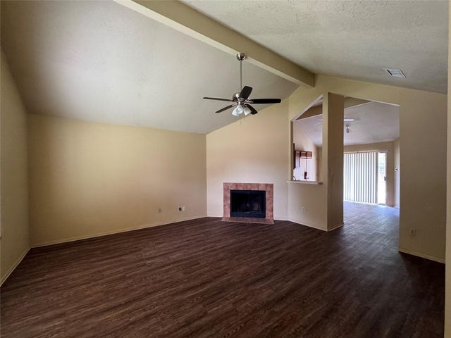 10014 Sand Pass Lane, Houston, TX 77064