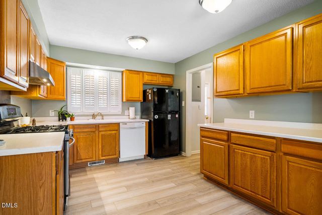 2338 Sandy Lane, Mebane, NC 27302