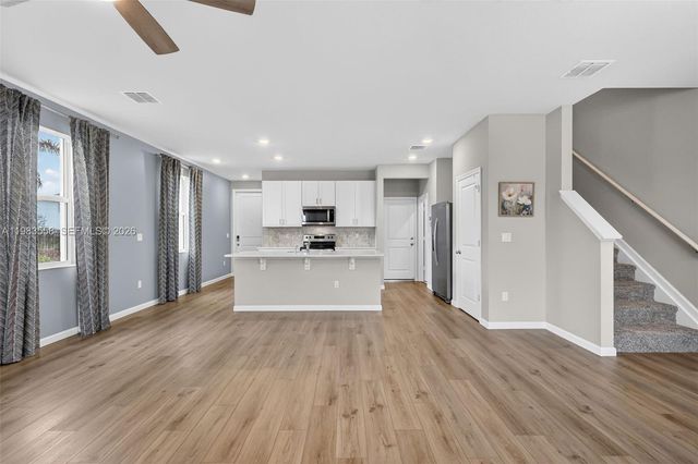 5610 SE Edgewater Circle, Stuart, FL 34997