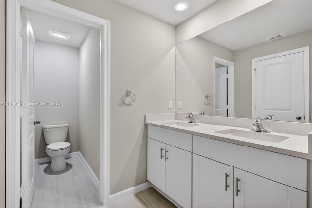 5610 SE Edgewater Circle, Stuart, FL 34997