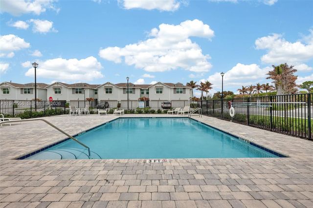 5610 SE Edgewater Circle, Stuart, FL 34997