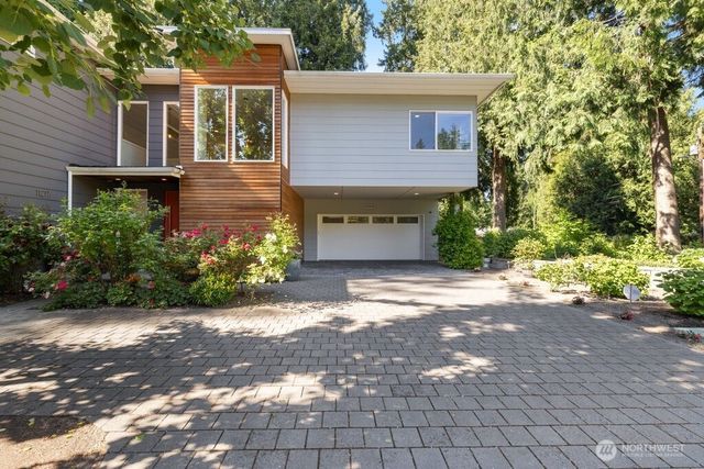 11217 110th Avenue NE, Kirkland, WA 98033