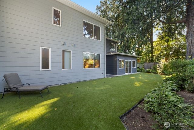 11217 110th Avenue NE, Kirkland, WA 98033