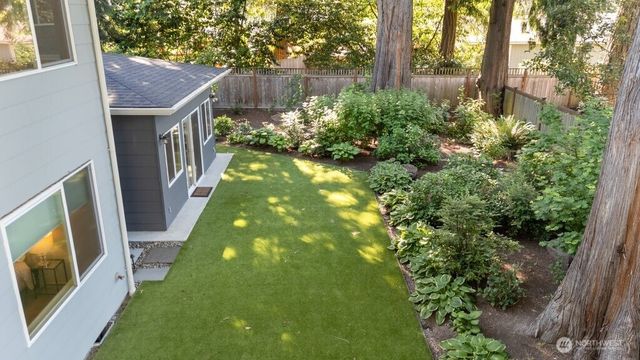 11217 110th Avenue NE, Kirkland, WA 98033