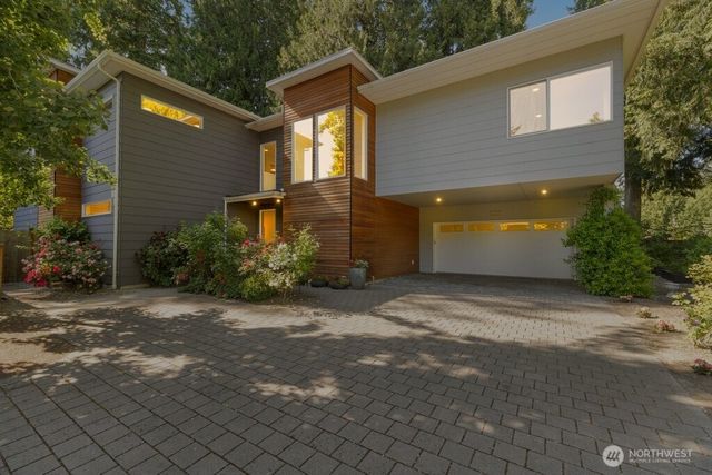 11217 110th Avenue NE, Kirkland, WA 98033