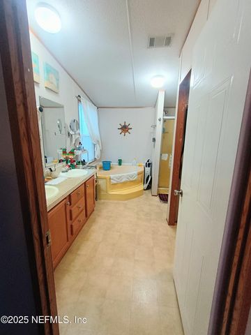 1743 BLUE JAY Drive, Middleburg, FL 32068