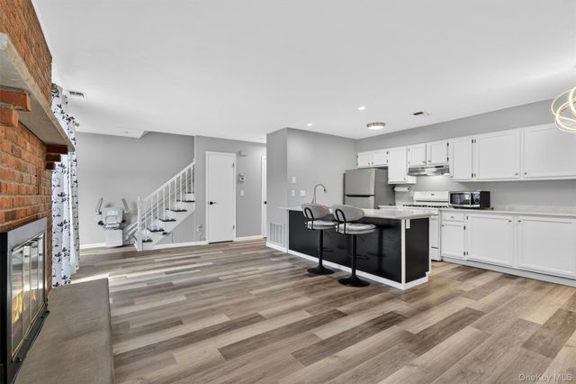 43 The Rise, Warwick, NY 10990