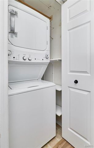 4948 Hurstborough Court, Hazelwood, MO 63042