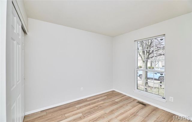 4948 Hurstborough Court, Hazelwood, MO 63042