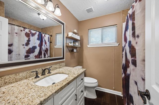 6223 Vinewood Lane, League City, TX 77573