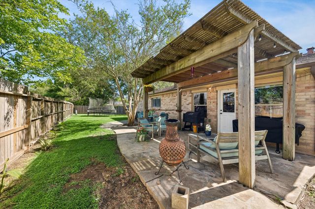 6223 Vinewood Lane, League City, TX 77573