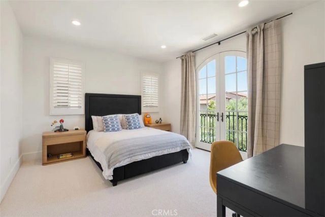 117 Andirons, Irvine, CA 92602