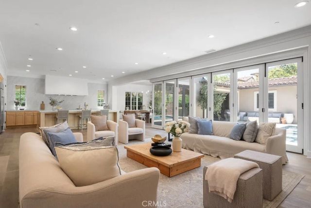 117 Andirons, Irvine, CA 92602