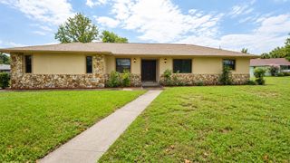 35025 RAINTREE DR, Fruitland Park, FL 34731