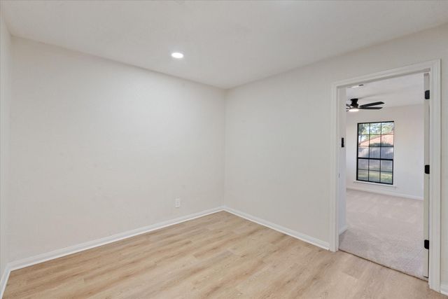 10403 Winding Trail Road, La Porte, TX 77571