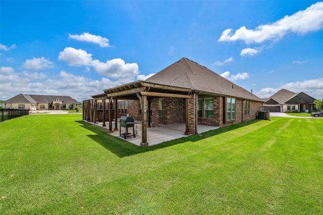 2011 Spieth Street, Granbury, TX 76048