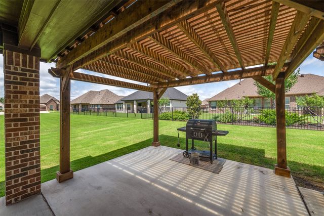 2011 Spieth Street, Granbury, TX 76048