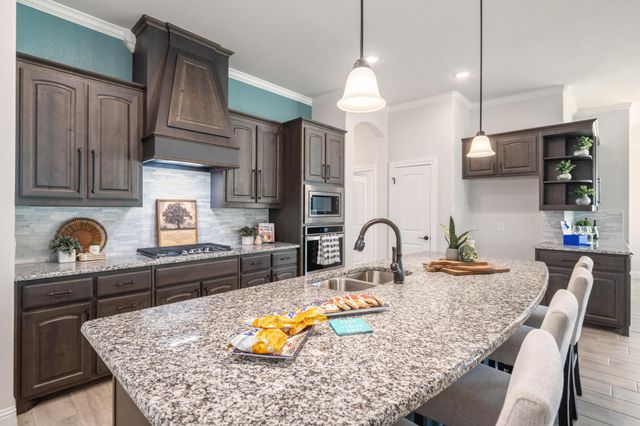 2011 Spieth Street, Granbury, TX 76048