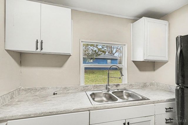 802 Seventeenth Avenue, Middletown, OH 45044