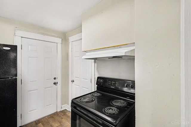 802 Seventeenth Avenue, Middletown, OH 45044