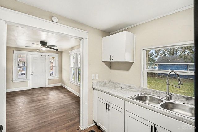 802 Seventeenth Avenue, Middletown, OH 45044