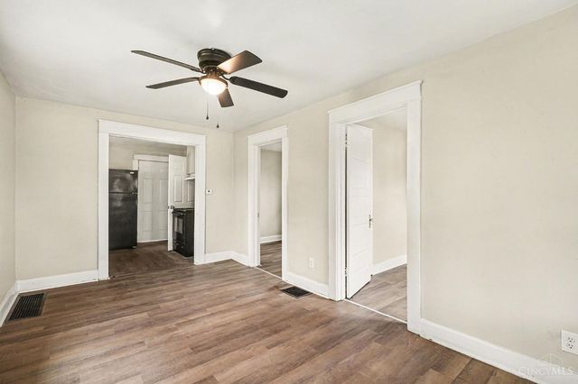 802 Seventeenth Avenue, Middletown, OH 45044