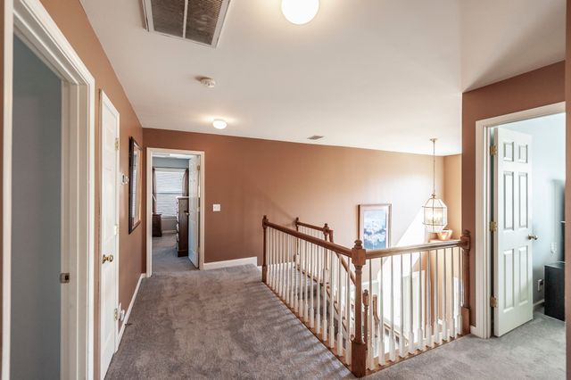 102 Fairlake Ct, Hendersonville, TN 37075