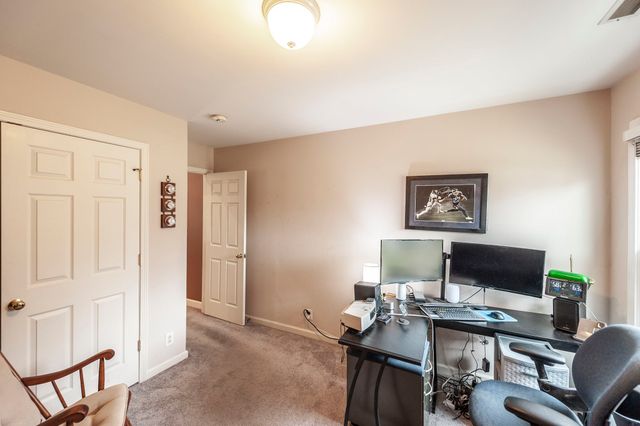 102 Fairlake Ct, Hendersonville, TN 37075