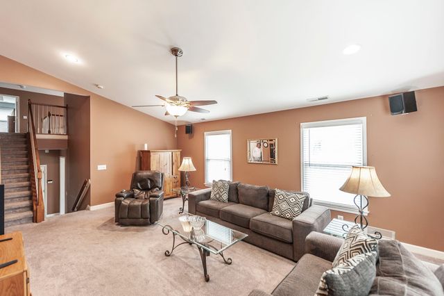 102 Fairlake Ct, Hendersonville, TN 37075