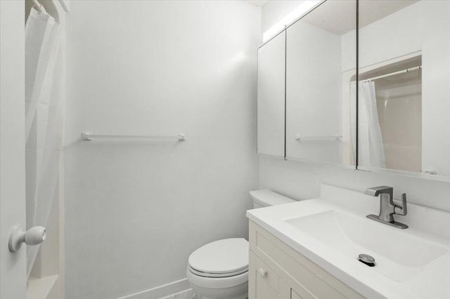 13709 Nicollet Avenue 301, Burnsville, MN 55337
